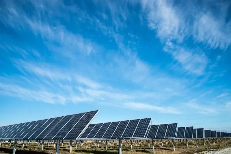 How Solar Reduces Industrial Energy Costs in India